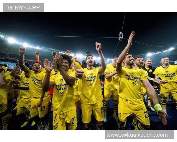 欧冠激战：多特蒙德逆转波尔图绝杀时刻引发全场狂欢与数据分析