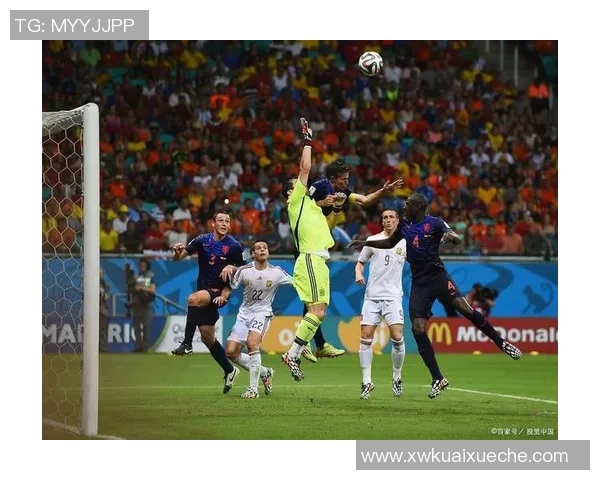 足总杯精彩对决里昂大胜巴黎圣日耳曼引发争议判罚引爆全场气氛