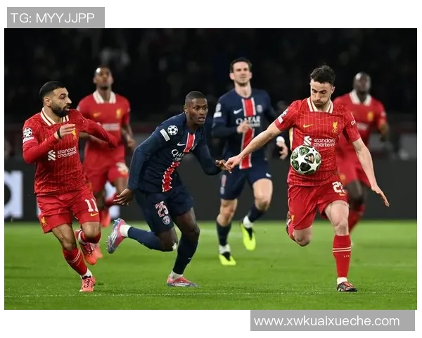 中超精彩对决曼联逆转巴黎圣日耳曼补时绝杀点燃全场激情