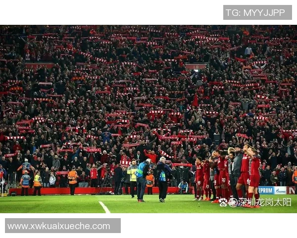 中超热战巴萨狂胜本菲卡四球零封引发全场热议与焦点分析