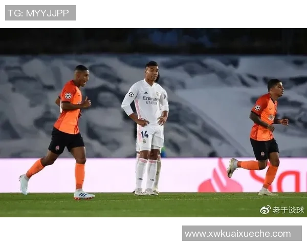 国王杯激战：AC米兰险胜波尔图红牌事件引发全场热议与战术分析