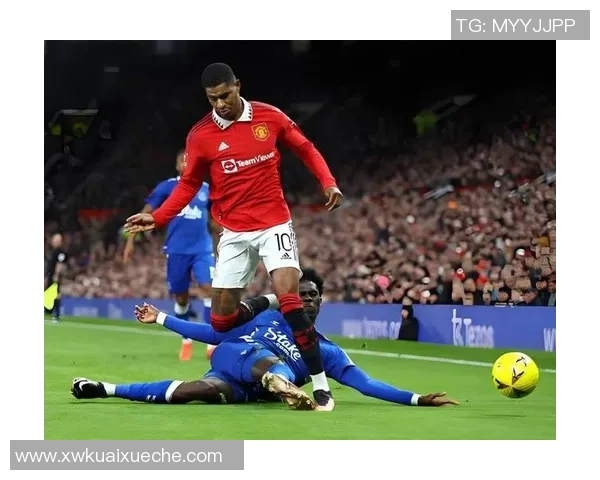 足总杯精彩对决AC米兰绝杀阿森纳全场沸腾瞬间集锦回顾