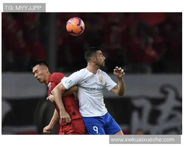 中超精彩对决本菲卡逆转里昂争议判罚引发全场热议